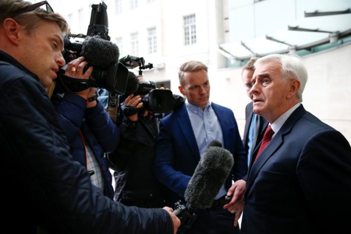 UKs Johnson Tells Germany And France Do A Brexit Deal