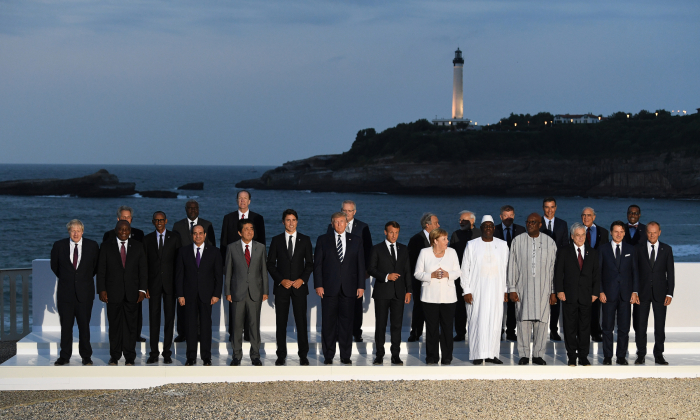 g7