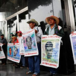 Mexico reports over 61,000 people missing, discovery of 873 burial pits amid raging drug war | USNN World News Mexico Missing Students REUTERS 1
