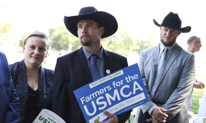 USMCA farmers 700x420 1