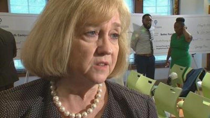 Missouri Democratic mayor accused of intimidating defund police protesters after reading names, partial addresses on livestream