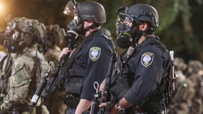 DHS accuses mayor, officials of enabling ‘mob,’ posts timeline of damage by ‘violent anarchists’