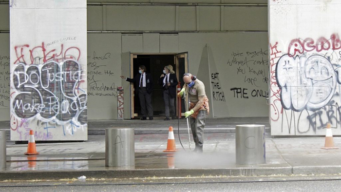 US attorney calls for probe into federal crackdown on Portland riots; DHS chief promises ‘we will never surrender’