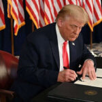 Trump orders $400 weekly unemployment payments amid COVID crisis, accuses Dems of stonewalling | USNN World News Trump orders $400 weekly unemployment payments amid COVID crisis, accuses Dems of stonewalling