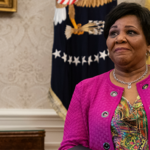 Alice Johnson receives full pardon from President Trump | USNN World News Alice Johnson receives full pardon from President Trump
