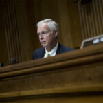 Besieged on all sides, Ron Johnson says his probe 'would certainly' help Trump win reelection | USNN World News Besieged on all sides, Ron Johnson says his probe 'would certainly' help Trump win reelection