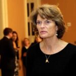 Murkowski loosens stance on Supreme Court nominee, says she may vote for Trump's pick | USNN World News Murkowski loosens stance on Supreme Court nominee, says she may vote for Trump's pick