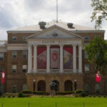 Wisconsin university quarantines students from 9 fraternities and sororities, as latest school grapples with coronavirus threat from parties | USNN World News Wisconsin university quarantines students from 9 fraternities and sororities, as latest school grapples with coronavirus threat from parties