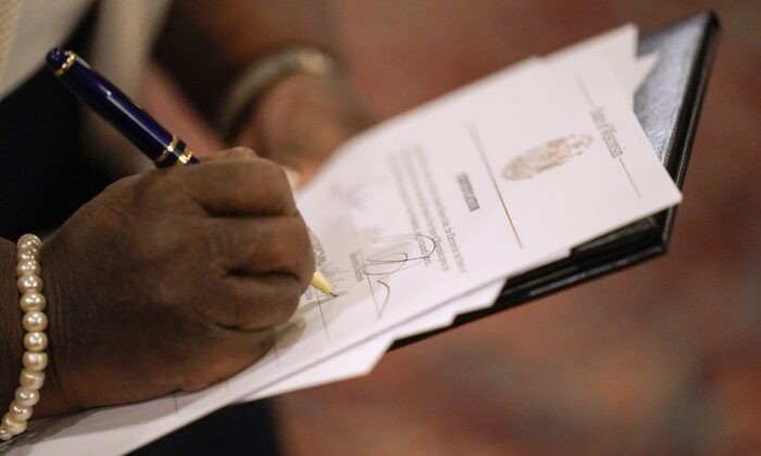 Amistad Project Says State Legislators, Not Executive, Need to Certify Presidential Electors