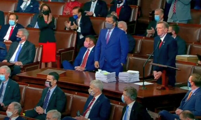 Arizona’s 11 Electoral Votes Challenged by GOP Senator, Reps During Joint Session