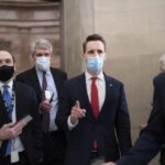 Hawley Plans Lawsuit After Simon & Schuster Cancels Publication of His Book | USNN World News Hawley Plans Lawsuit After Simon & Schuster Cancels Publication of His Book