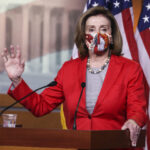 Pelosi’s House Defaced With Leftist Graffiti, Fake Blood, Pig Head: Reports | USNN World News Pelosi’s House Defaced With Leftist Graffiti, Fake Blood, Pig Head: Reports