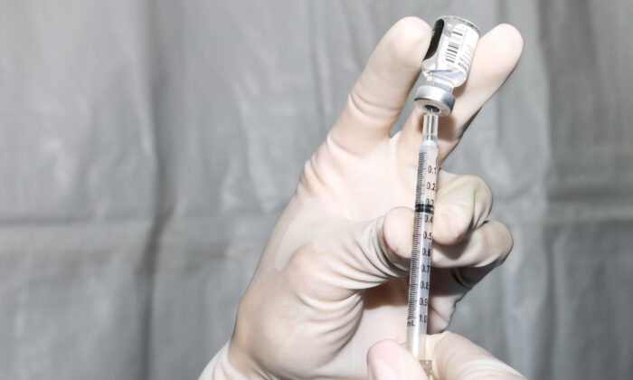 Adverse Incident Reports Show 966 Deaths Following Vaccination for COVID-19