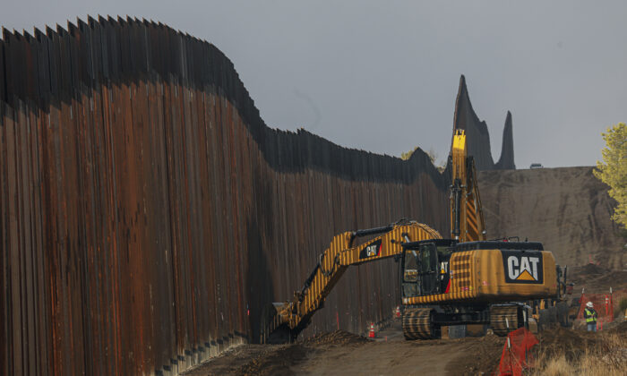 Florida’s ‘Cavalry’ Helps Secure the Border: ‘You’ve Got a Storm and We’re Coming to Help You’