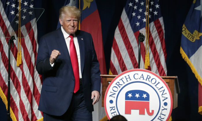 Trump: ‘Too Early’ to Tell If Pence Would Be Running Mate in Potential 2024 Bid