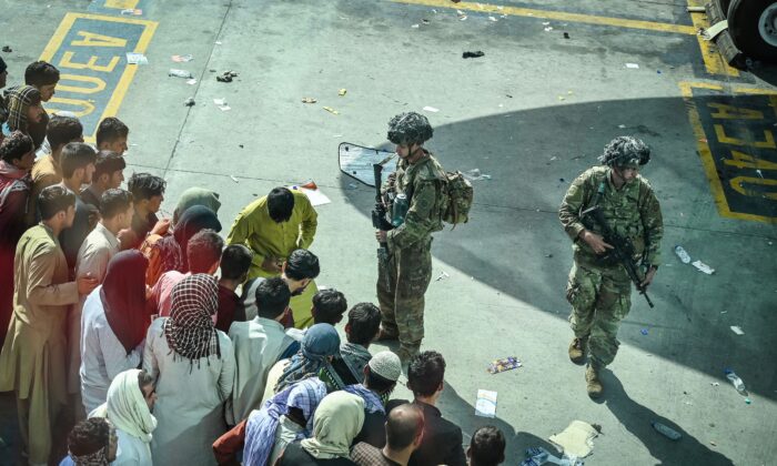 Around 11,000 Americans Remain in Taliban-Held Afghanistan: White House
