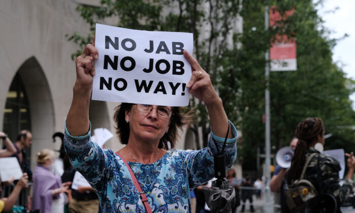 New York Hospitals Preparing for Health Care ‘Problem’ as COVID-19 Vaccine Mandate Takes Effect