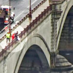 Good Samaritans Rescue Distressed Woman Preparing to Jump From Bridge in Massachusetts | USNN World News Good Samaritans Rescue Distressed Woman Preparing to Jump From Bridge in Massachusetts