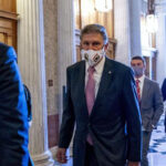 'Bulls***': Joe Manchin dismisses report he’s considering leaving Democratic Party | USNN World News 'Bulls***': Joe Manchin dismisses report he’s considering leaving Democratic Party