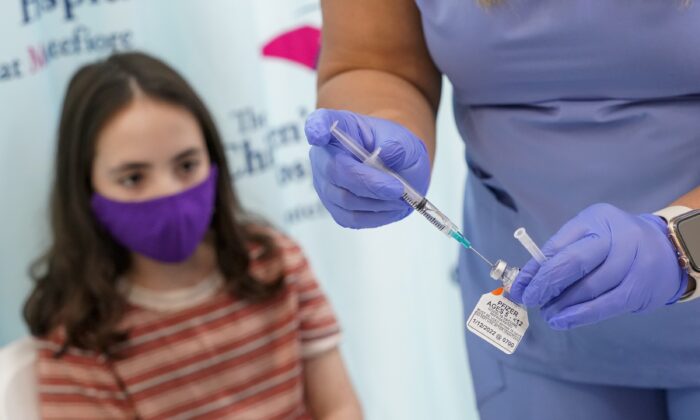 Effectiveness of 2 of 3 COVID-19 Vaccines Used in US Drops Below 50 Percent: Study