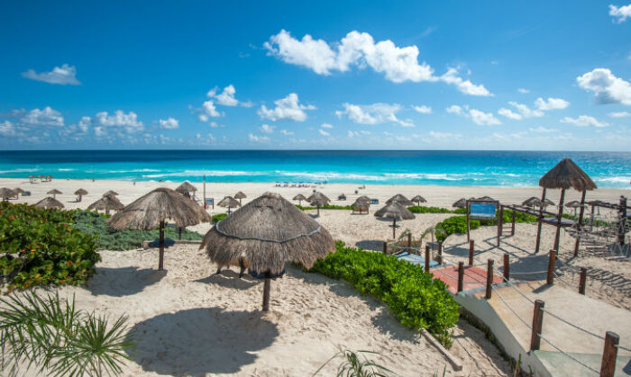 Turf War Between Drug Cartels Casts Shadow Over Mexico’s Tourism