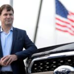 Why Ford CEO Is Warning Automaker’s Employees to Take Tesla Seriously: ‘We Can’t Ignore This Competition Anymore’ | USNN World News Why Ford CEO Is Warning Automaker’s Employees to Take Tesla Seriously ‘We Can’t Ignore This Competition Anymore’