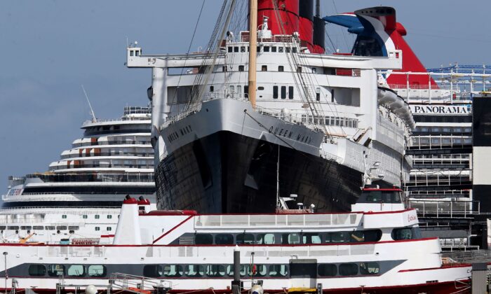 Highly Vaccinated Luxury Cruise Ship Won’t Return to New York Amid COVID-19 Concerns | USNN World News Highly Vaccinated Luxury Cruise Ship Won’t Return to New York Amid COVID-19 Concerns