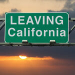 Americans Fled Blue States in Droves in 2021. Here’s One Big Reason Why | USNN World News Americans Fled Blue States in Droves in 2021. Here’s One Big Reason Why
