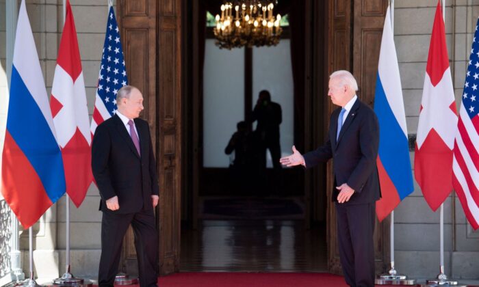 Biden Holds Hour-Long Call With Putin Over Ukraine, No Material Progress Announced