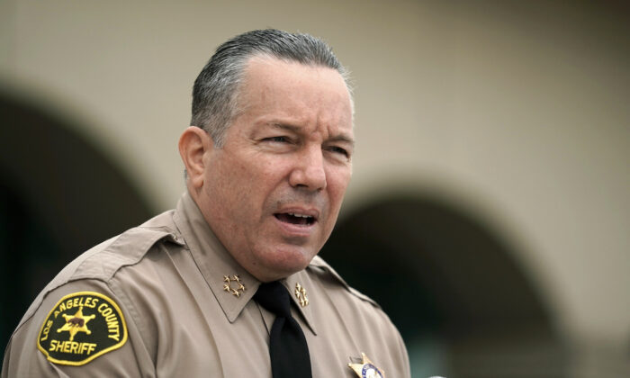 LA County Sheriff’s Department Could Lose 4,000 Employees Over COVID-19 Vaccine Mandate 9 LA County Sheriff’s Department Could Lose 4,000 Employees Over COVID-19 Vaccine Mandate