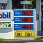 US Gas Prices Hit $4 per Gallon for First Time Since 2008 | USNN World News US Gas Prices Hit $4 per Gallon for First Time Since 2008