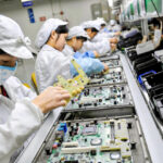 Shutdown of Foxconn’s Factories in China Threatens Apple’s Supply Chain | USNN World News Shutdown of Foxconn’s Factories in China Threatens Apple’s Supply Chain