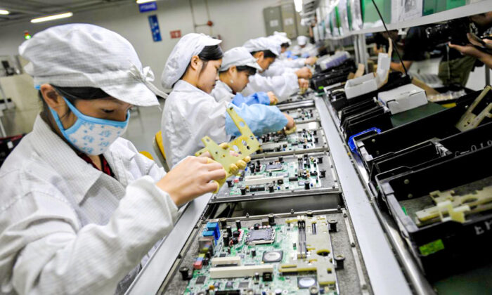 Shutdown of Foxconn’s Factories in China Threatens Apple’s Supply Chain