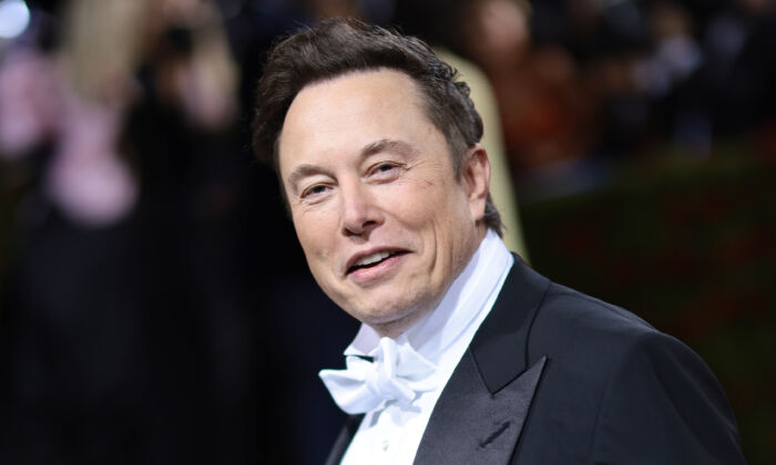 Elon Musk Says He’s Voting Republican in Upcoming Elections After History of ‘Overwhelmingly’ Voting for Democrats