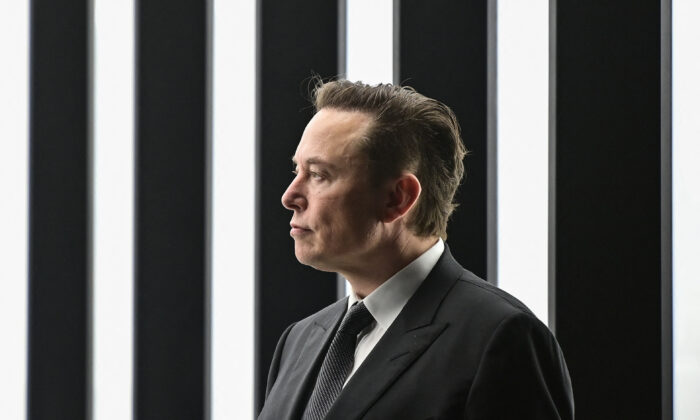 Elon Musk Walks Away From $44-Billion Twitter Deal
