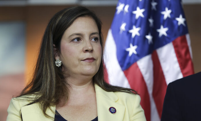 Stefanik Criticizes Jan. 6 Committee for Keeping Pelosi ‘Off-Limits’ From Probe | USNN World News Stefanik Criticizes Jan. 6 Committee for Keeping Pelosi ‘Off-Limits’ From Probe