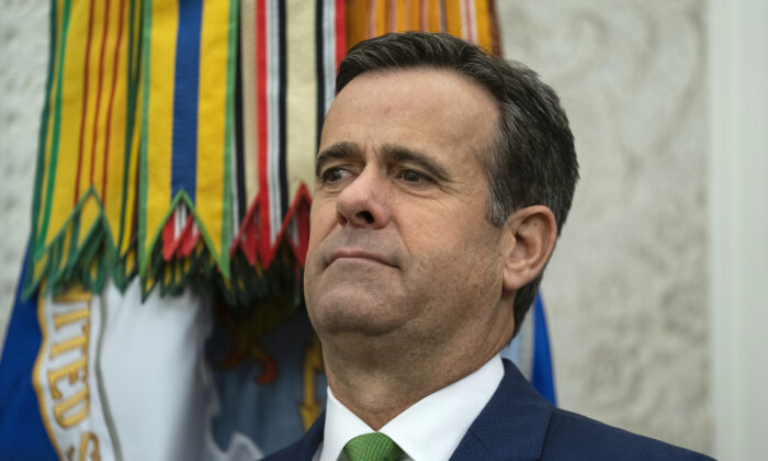 Former Director of National Intelligence Chief Rejects DOJ Claims on Keeping FBI Affidavit Secret