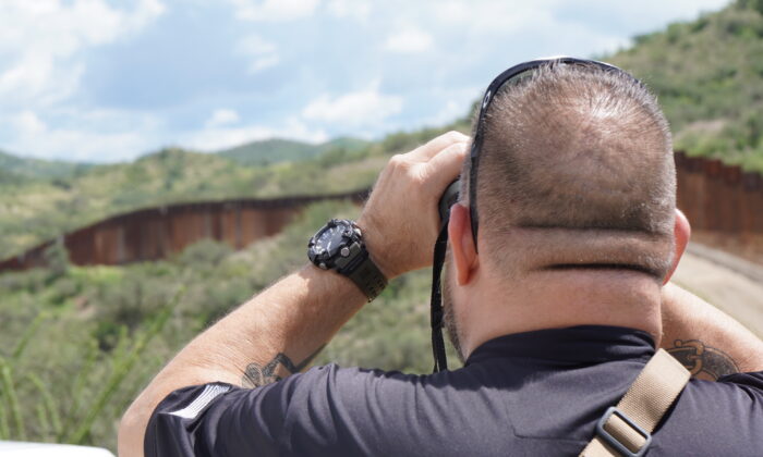 Lured by Drug Cartel Money, US Citizens Risk All Smuggling Illegal Aliens Across Arizona Border