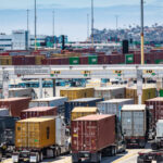 North America Container Ship Traffic Jam Tightens, Threatening to Push Inflation Higher | USNN World News North America Container Ship Traffic Jam Tightens, Threatening to Push Inflation Higher