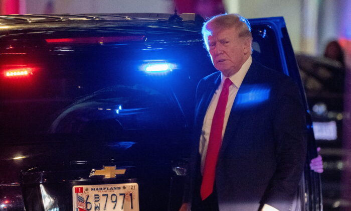 Republicans Call for Release of Affidavit That Justified FBI Mar-a-Lago Raid