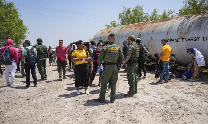 Border Patrol Agents Caught Illegal Immigrant Sex Offenders, Gang Members, Murderer in 3 Days