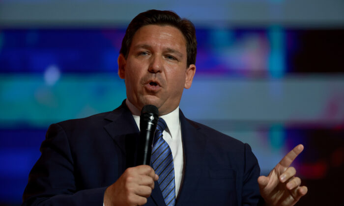 DeSantis Illegal Immigrant Flights to Martha’s Vineyard ‘Clearly Voluntary’