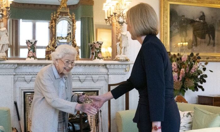 Liz Truss Officially Becomes New UK Prime Minister