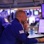 Recession Signals Intensify as Key Economic Gauge Drops for 6th Straight Month | USNN World News Recession Signals Intensify as Key Economic Gauge Drops for 6th Straight Month