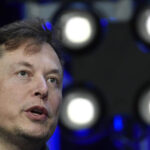 Elon Musk Texts Suggest Twitter Mass Layoffs Coming If Buyout Goes Through | USNN World News Elon Musk Texts Suggest Twitter Mass Layoffs Coming If Buyout Goes Through