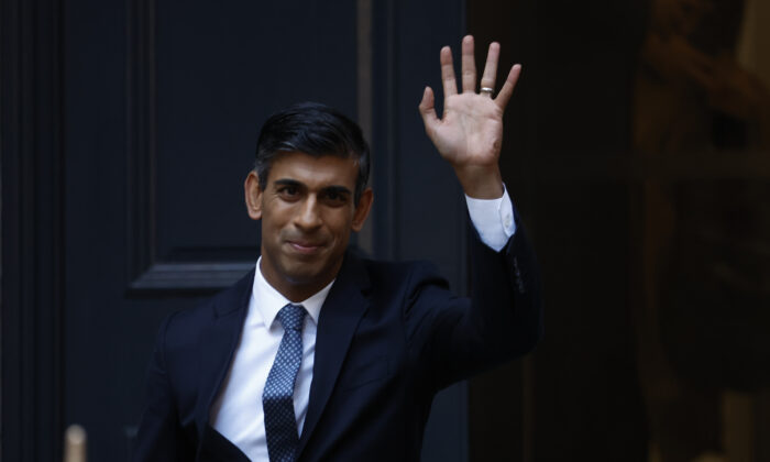 Rishi Sunak to Become UK Prime Minister After Rivals Drop Out of Race