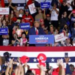 Trump Urges Clean Sweep of Democrats in November Elections at Arizona Rally | USNN World News Trump Urges Clean Sweep of Democrats in November Elections at Arizona Rally