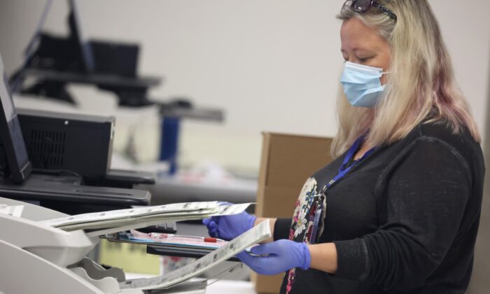Officials in Multiple States Report Issues With Voting Machines on Election Day