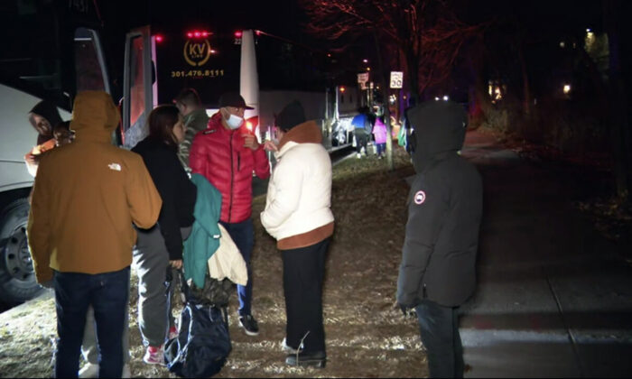 Busloads of Illegal Aliens Sent to Kamala Harris’s Home on Christmas Eve Were Headed for NY: Officials