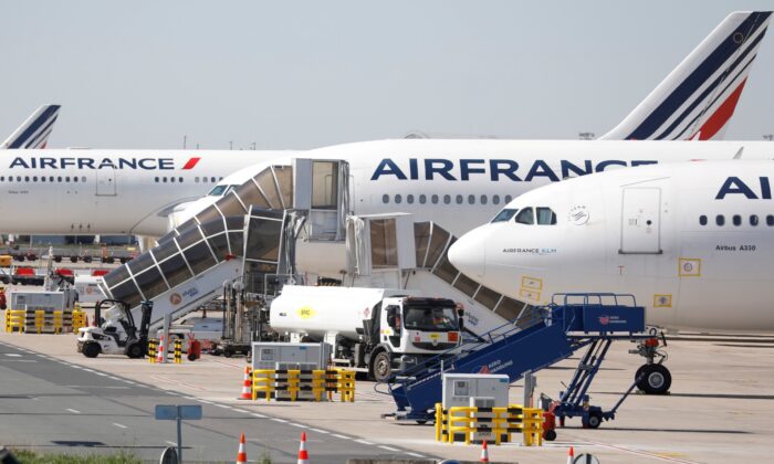 France Bans Some Flights in Name of Climate Change, Tells People to Take Trains Instead